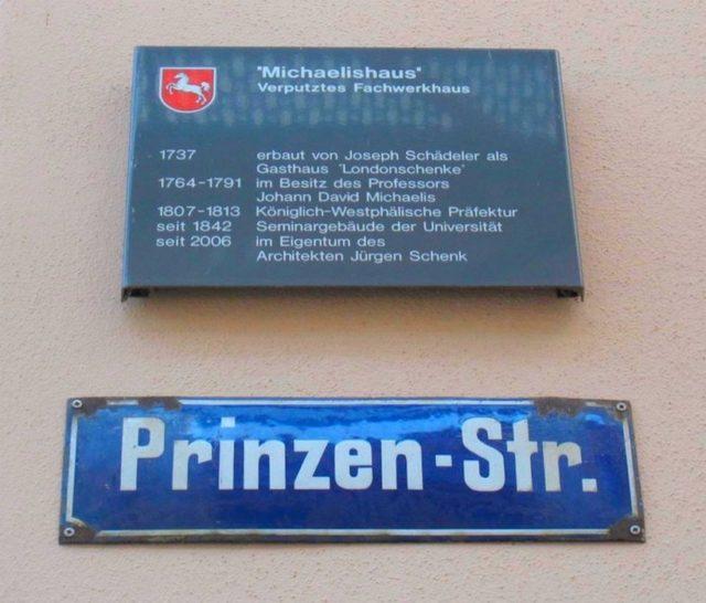 Plaque